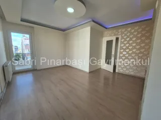 SABRİ PINARBAŞI'dan ALTINKUM'da SATILIK EBEVEYN BANYOLU DOĞALGAZLI 2+1 DAİRE