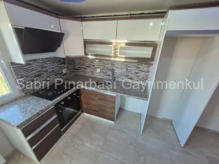 SABRİ PINARBAŞI'dan ALTINKUM'da SATILIK EBEVEYN BANYOLU DOĞALGAZLI 2+1 DAİRE
