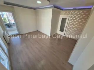 SABRİ PINARBAŞI'dan ALTINKUM'da SATILIK EBEVEYN BANYOLU DOĞALGAZLI 2+1 DAİRE