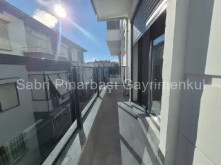 SABRİ PINARBAŞI'dan İKİZÇAY'da SATILIK DENİZ'e ÇOK YAKIN 2+1 SIFIR DAİRE