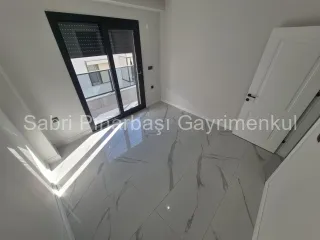 SABRİ PINARBAŞI'dan İKİZÇAY'da SATILIK DENİZ'e ÇOK YAKIN 2+1 SIFIR DAİRE