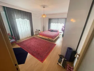 SABRİ PINARBAŞI'dan AKÇAY MERKEZ'de ŞÖMİNELİ SATILIK 2+1 DAİRE