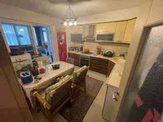 SABRİ PINARBAŞI'dan AKÇAY MERKEZ'de ŞÖMİNELİ SATILIK 2+1 DAİRE