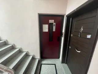 SABRİ PINARBAŞI'dan AKÇAY MERKEZ'de ŞÖMİNELİ SATILIK 2+1 DAİRE