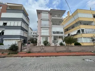 SABRİ PINARBAŞI'dan AKÇAY MERKEZ'de ŞÖMİNELİ SATILIK 2+1 DAİRE