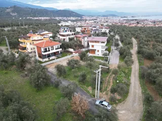 SABRİ PINARBAŞI'dan GÜRE'de SATILIK VİLLA İMARLI ARSA