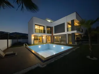 SABRİ PINARBAŞI'dan AKÇAY'da ULTRA LÜKS SATILIK MÜSTAKİL VİLLA