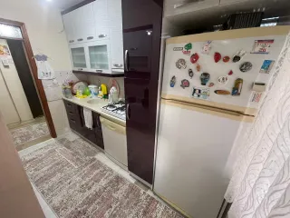 SABRİ PINARBAŞI'dan ALTINOLUK MERKEZ'de SATILIK KALORİFERLİ ARAKAT 2+1 DAİRE