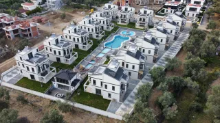 SABRİ PINARBAŞI'dan GÜRE'de MUHTEŞEM MİMARİYE SAHİP SATILIK TAŞ EV