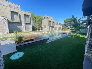 SABRİ PINARBAŞI'dan GÜRE'de EŞSİZ MİMARİLİ SATILIK MÜSTAKİL VİLLA