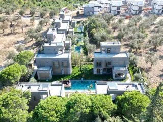 SABRİ PINARBAŞI'dan GÜRE'de EŞSİZ MİMARİLİ SATILIK MÜSTAKİL VİLLA