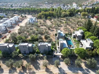 SABRİ PINARBAŞI'dan GÜRE'de EŞSİZ MİMARİLİ SATILIK MÜSTAKİL VİLLA